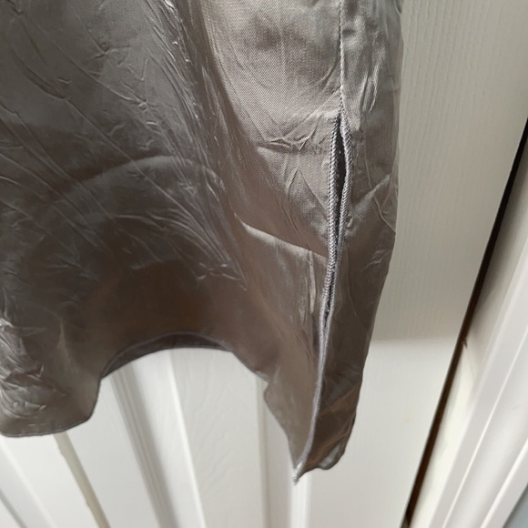 Hanna for La Journee Shiny Metallic Crinkle Sleeveless Shell Slip Dress - Picture 2 of 4